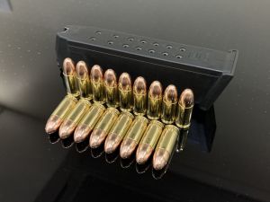 Комплект из 17 патронов 9х19 Luger на магазин Glock