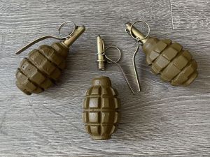 Макет гранаты Ф-1 / Ф1, ручная, оборонительная, чугун 500M11235