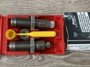 Набор из 2-х матриц 7mm WSM, Lee Full Length 2-Die Set  90573 для снаряжения патронов 500M11792